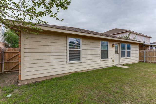 10449 Winding Passage Way, Fort Worth, TX 76131