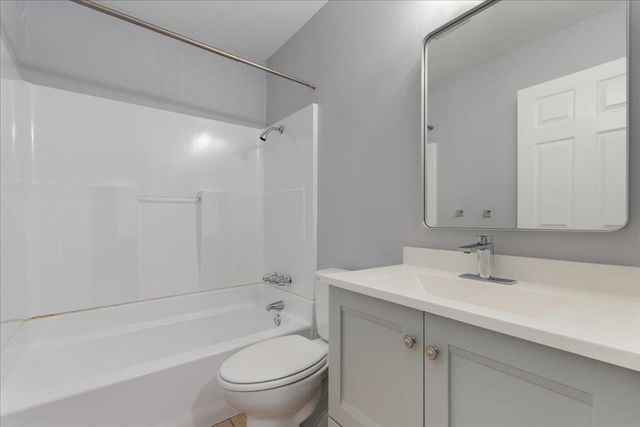 1703 Coronado Hills DR 102, Austin, TX 78752