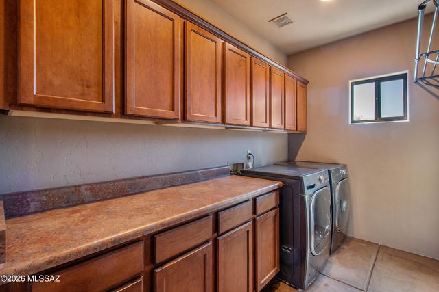 6020 W Potvin Lane, Tucson, AZ 85742