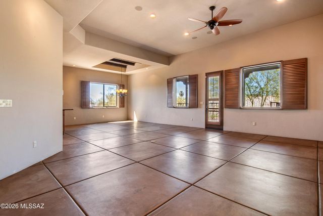 6020 W Potvin Lane, Tucson, AZ 85742