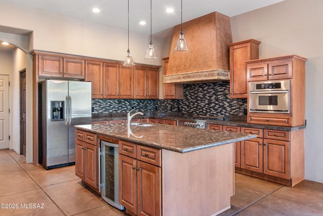 6020 W Potvin Lane, Tucson, AZ 85742