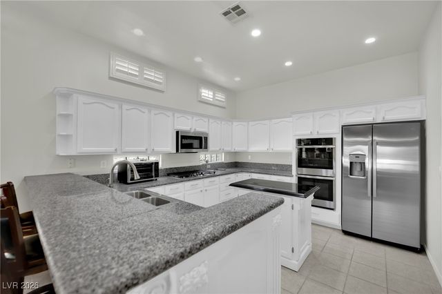 8012 Gothic Avenue, Las Vegas, NV 89117