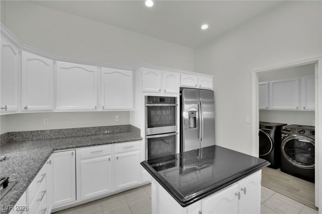 8012 Gothic Avenue, Las Vegas, NV 89117