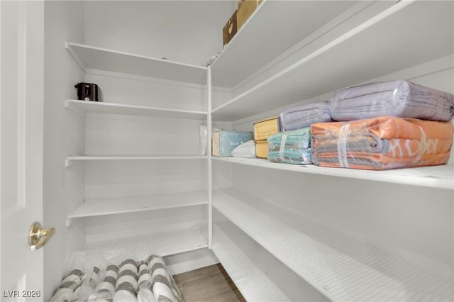 8012 Gothic Avenue, Las Vegas, NV 89117