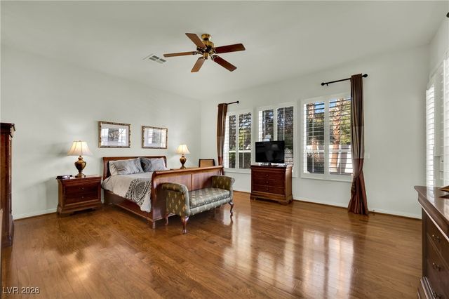 8012 Gothic Avenue, Las Vegas, NV 89117