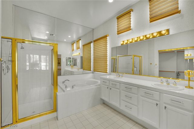 8012 Gothic Avenue, Las Vegas, NV 89117