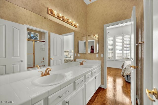 8012 Gothic Avenue, Las Vegas, NV 89117