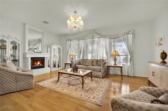 8012 Gothic Avenue, Las Vegas, NV 89117