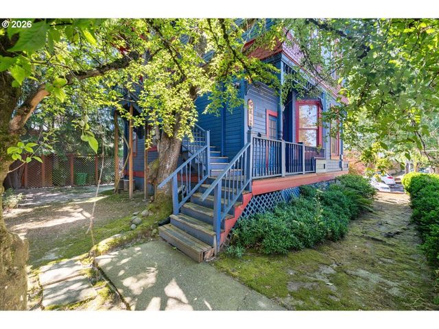 2606 Se PINE St, Portland, OR 97214