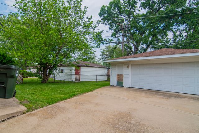 14537 University Avenue, Dolton, IL 60419