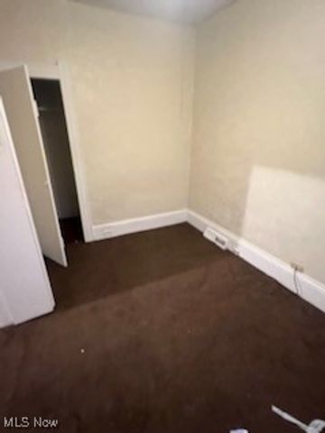 7117 Camden Avenue, Cleveland, OH 44102