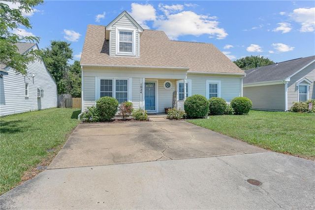 1024 Blairmore DR, Virginia Beach, VA 23454