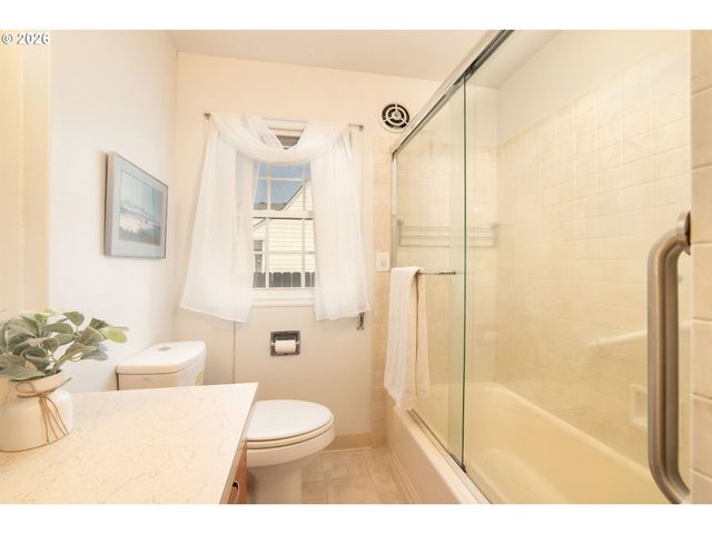 6015 N OBERLIN St, Portland, OR 97203