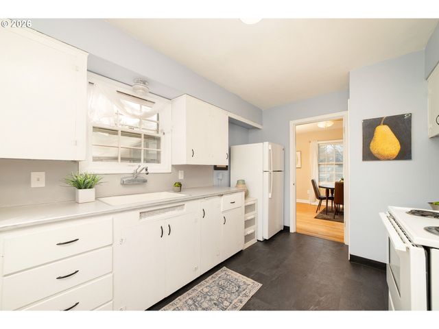 6015 N OBERLIN St, Portland, OR 97203