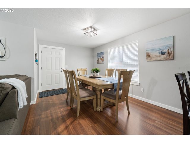 1138 W 30TH St, Vancouver, WA 98660