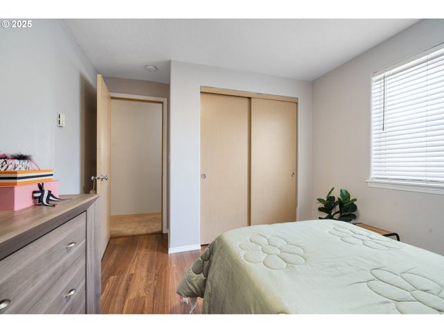 1138 W 30TH St, Vancouver, WA 98660