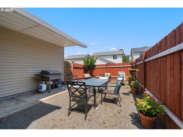 1138 W 30TH St, Vancouver, WA 98660