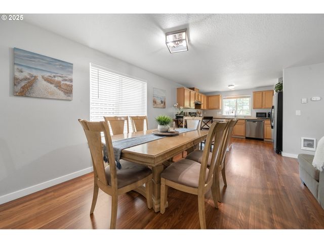 1138 W 30TH St, Vancouver, WA 98660