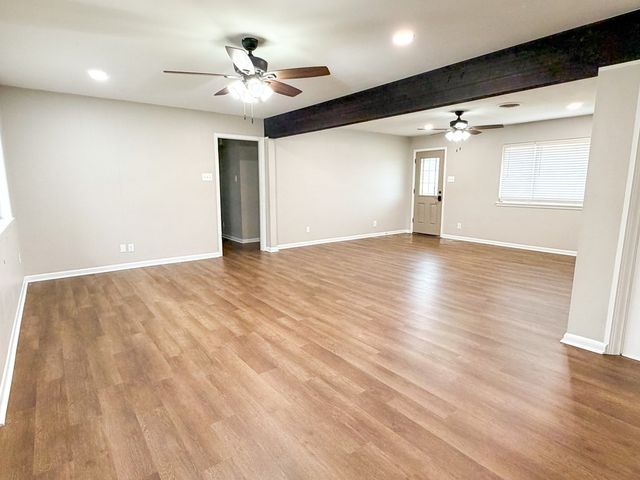 1120 Nancy Beth Dr, Kerrville, TX 78028