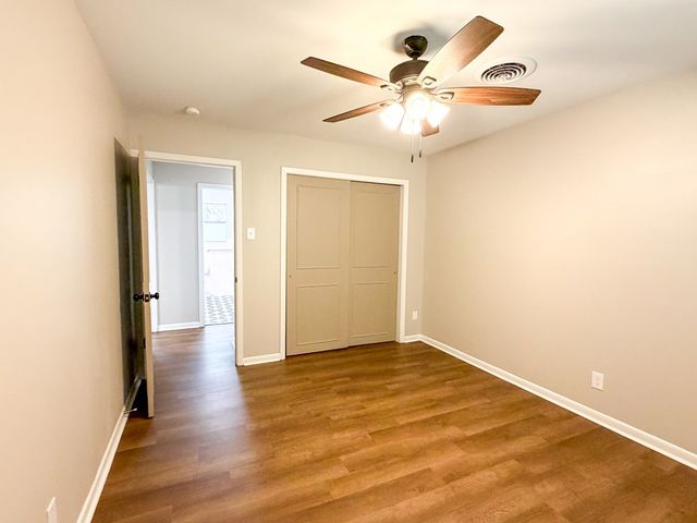 1120 Nancy Beth Dr, Kerrville, TX 78028