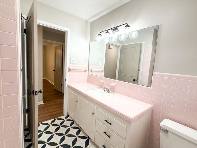 1120 Nancy Beth Dr, Kerrville, TX 78028