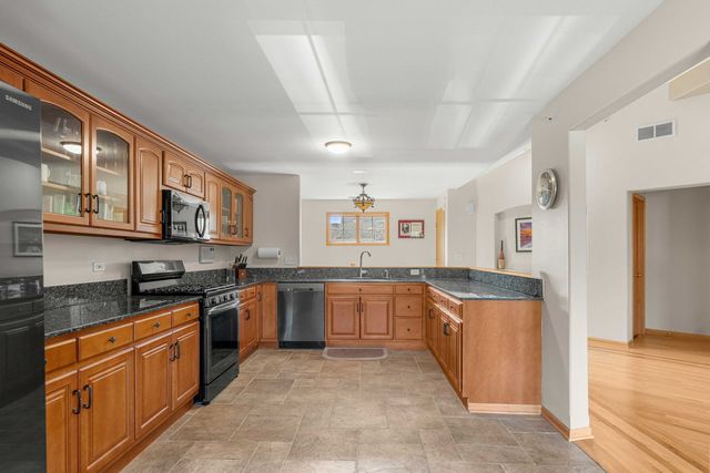 21332 Windy Hill Drive, Frankfort, IL 60423