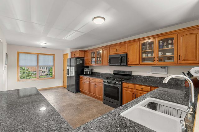 21332 Windy Hill Drive, Frankfort, IL 60423