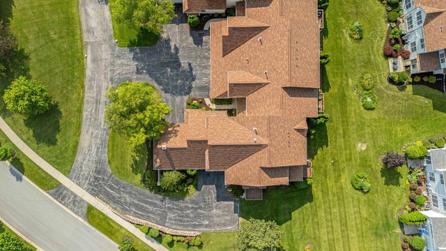 21332 Windy Hill Drive, Frankfort, IL 60423