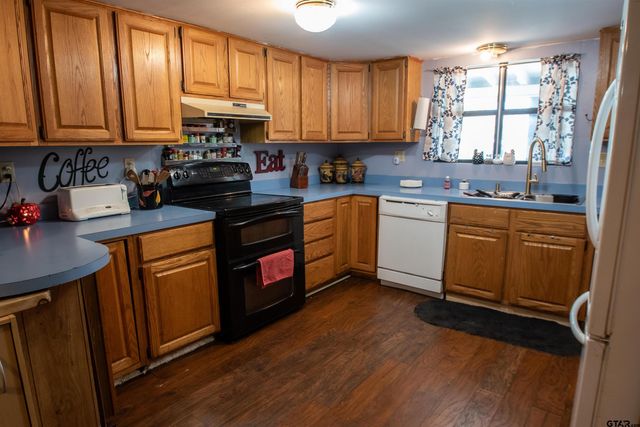 204 Dewitt St, Alba, TX 75410