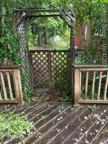 8715 N Wayne Road, Westland, MI 48185