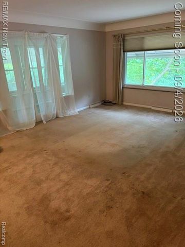 8715 N Wayne Road, Westland, MI 48185