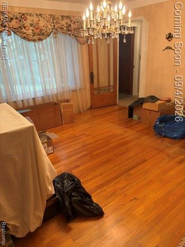 8715 N Wayne Road, Westland, MI 48185