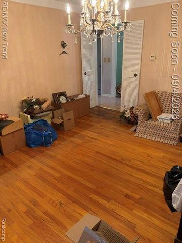 8715 N Wayne Road, Westland, MI 48185