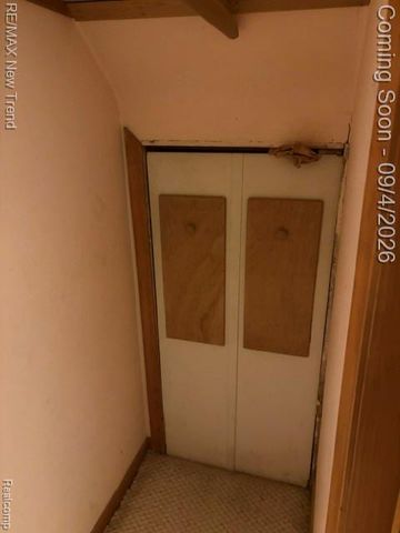 8715 N Wayne Road, Westland, MI 48185