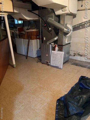 8715 N Wayne Road, Westland, MI 48185