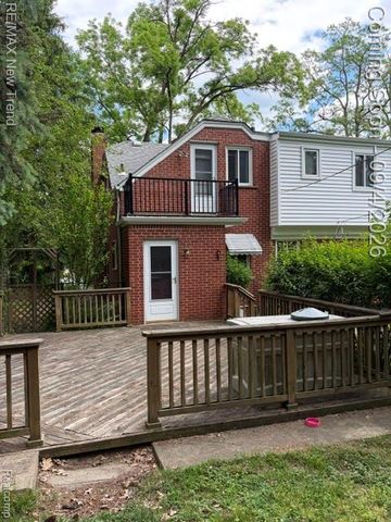 8715 N Wayne Road, Westland, MI 48185