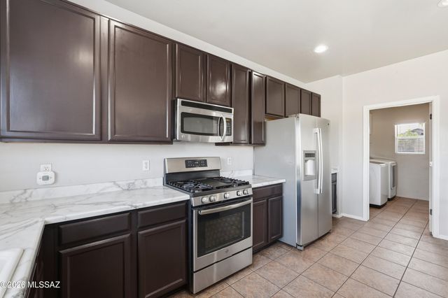 10215 E Placita Pinole, Tucson, AZ 85730