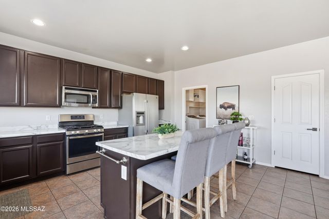 10215 E Placita Pinole, Tucson, AZ 85730