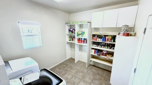 10215 E Placita Pinole, Tucson, AZ 85730