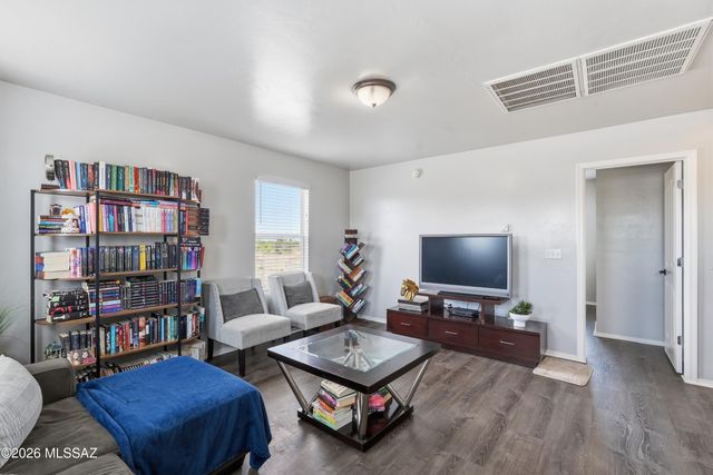 10215 E Placita Pinole, Tucson, AZ 85730