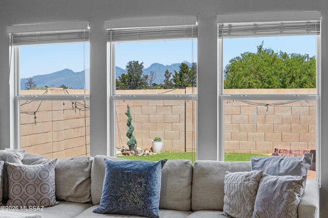 10215 E Placita Pinole, Tucson, AZ 85730