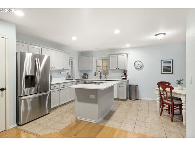 23144 Sw CINNAMON HILL Pl, Sherwood, OR 97140