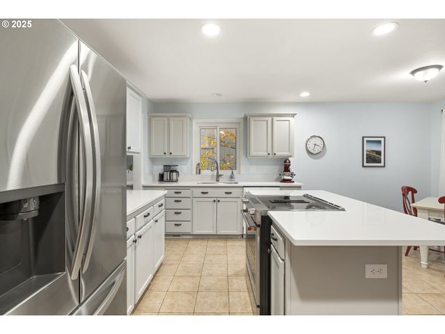 23144 Sw CINNAMON HILL Pl, Sherwood, OR 97140