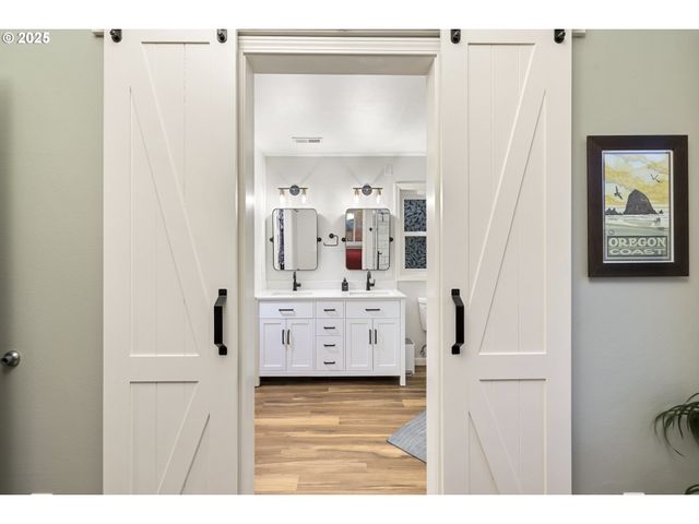 23144 Sw CINNAMON HILL Pl, Sherwood, OR 97140