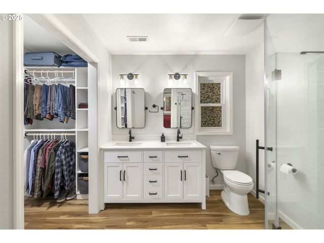 23144 Sw CINNAMON HILL Pl, Sherwood, OR 97140