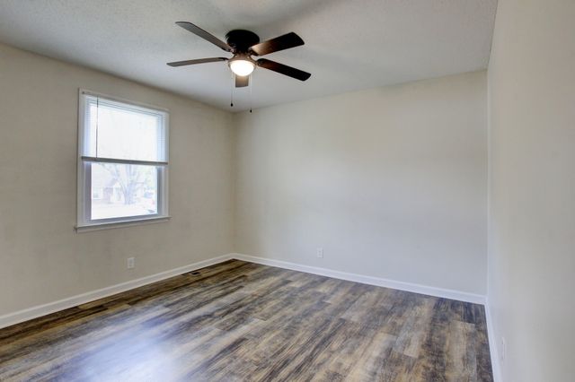 402 Lillie Belle Ln, Clarksville, TN 37042