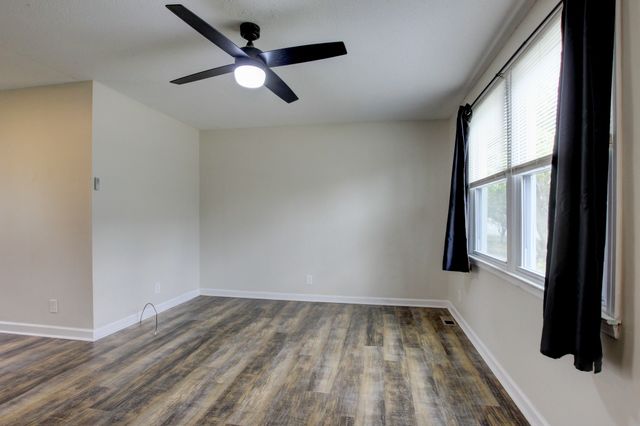 402 Lillie Belle Ln, Clarksville, TN 37042
