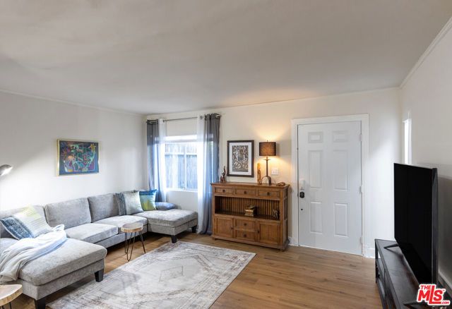 843 N Ogden Drive, Los Angeles, CA 90046