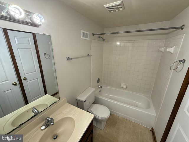 10717 S JAMIE PL, Fredericksburg, VA 22407