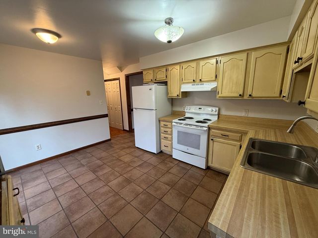 10717 S JAMIE PL, Fredericksburg, VA 22407